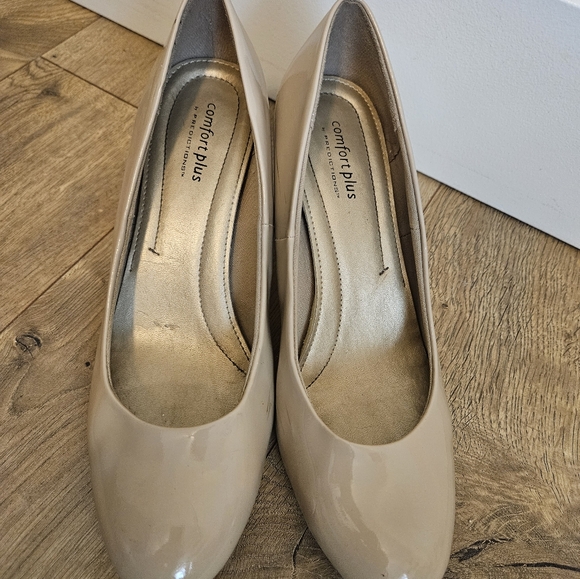 Comfort Plus Nude Heels - Picture 2 of 5